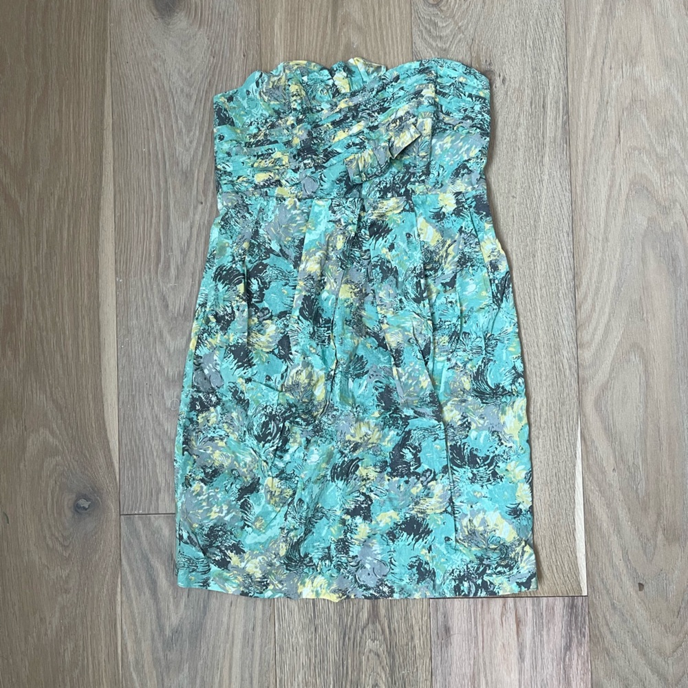 Floral strapless dress